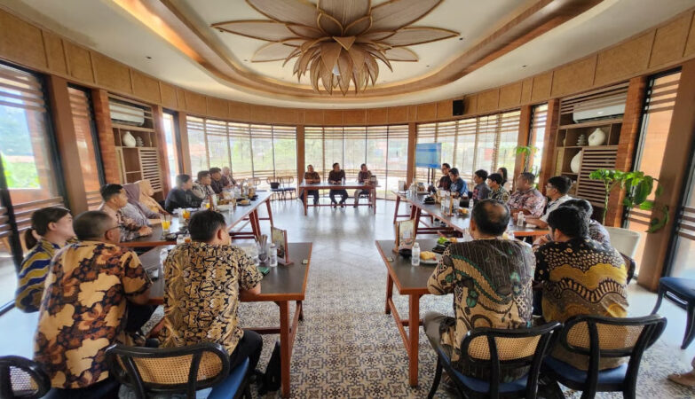 Perkuat Transformasi Mikro, BRI Region 6 Jakarta 1 Gelar Pembekalan Motivasi dan Sharing Session Bersama Direktur Mikro